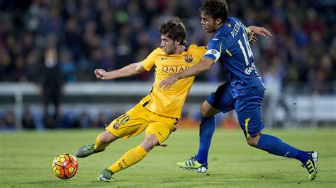 Barcelona Wins 2-0 Against Las Palmas