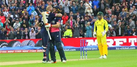 Champions Trophy: Australia Defeats England